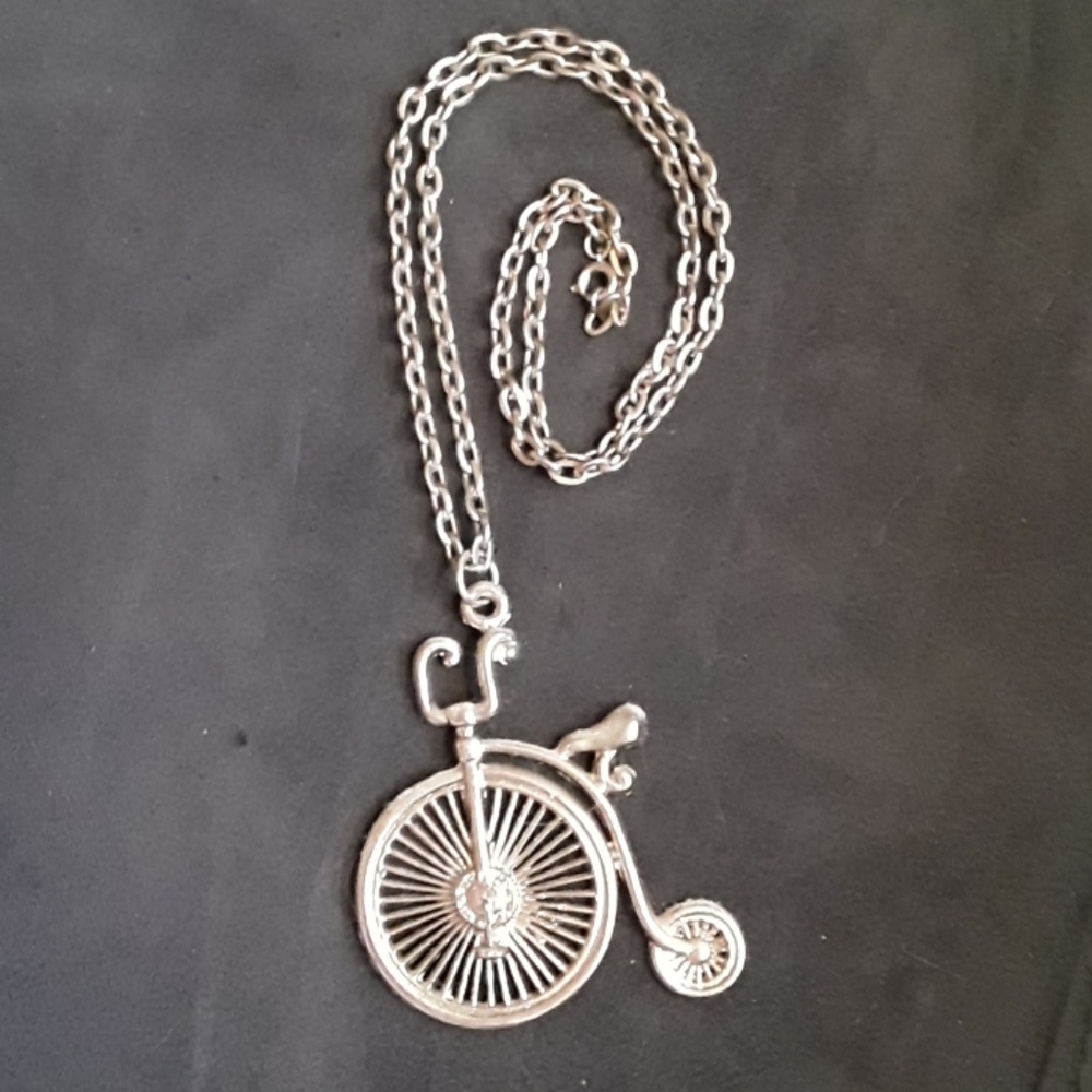 Vintage big wheel necklace